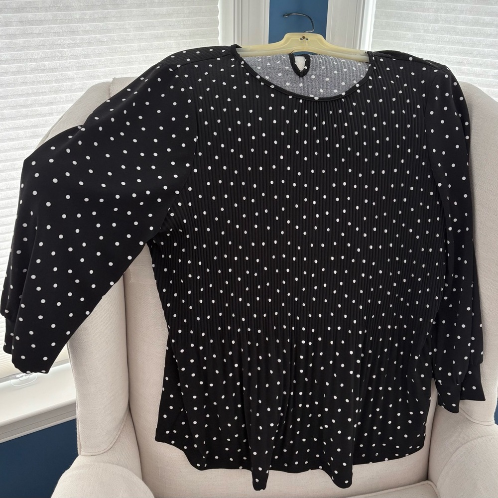 Pretty Black and White Peplum Blouse. Size XL